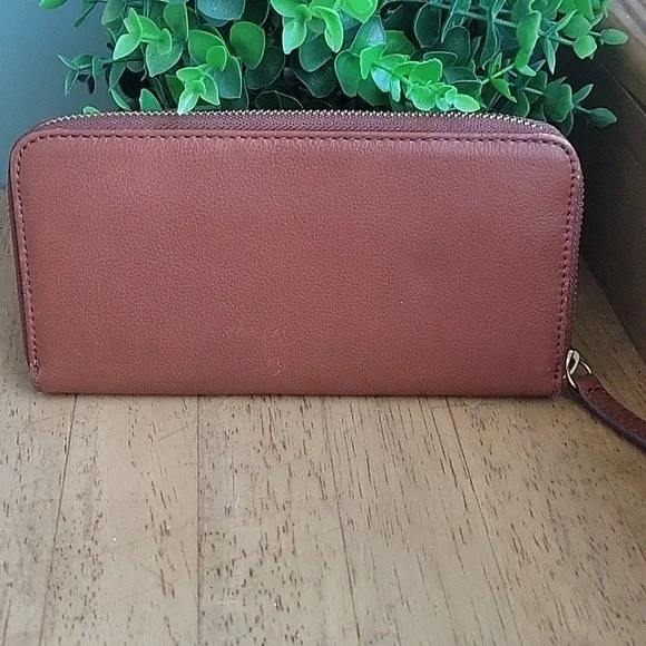 Fossil and Kate Spade Wallet Bundle - Picture 6 of 16